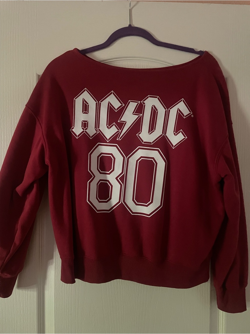 AC/DC Red Graphic Women's Sweatshirt - 80 Logo